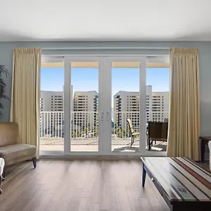 Laketown Wharf 613! Ocean View, 1 Bd, 2 Bath, And Amazing Amenities! Holiday home