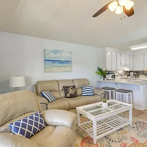 Pcb With Private Balcony And 3 Pools! Apartment